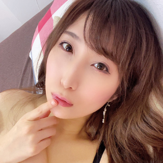 7月 20日（日）彩奈リナ　パチンコ実践来店画像